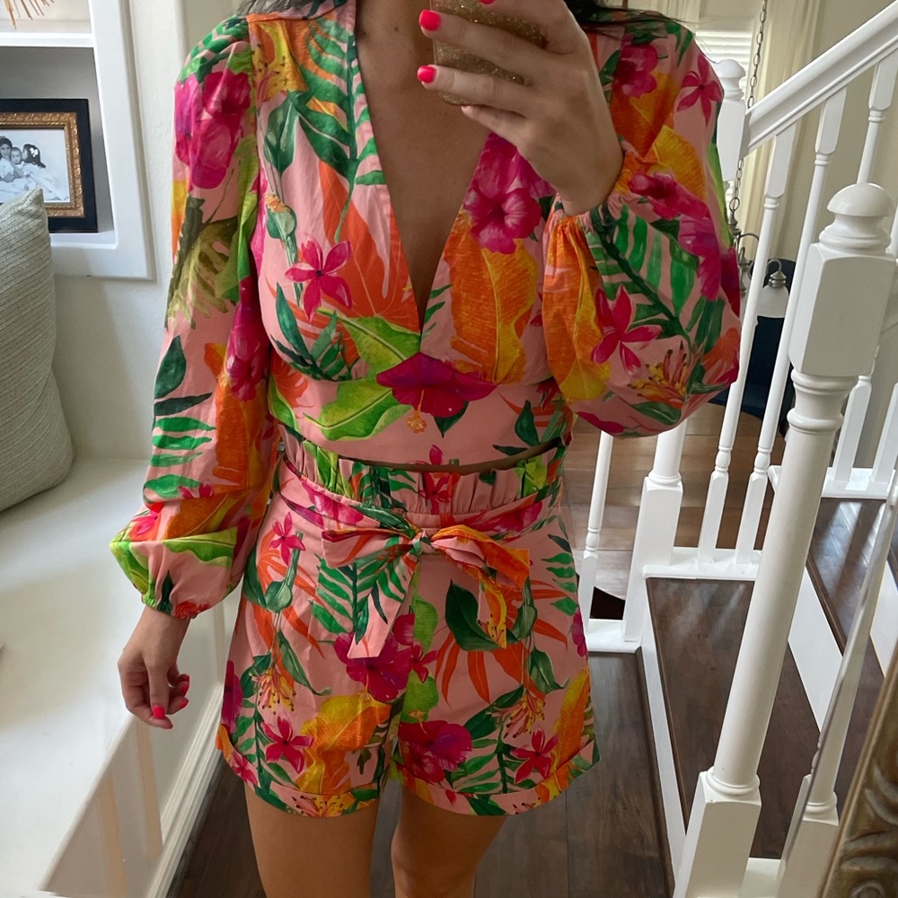 NWOT Pink tropical two piece set